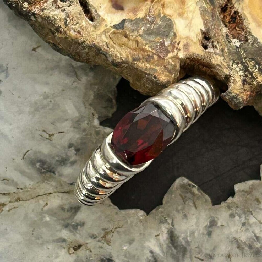 Carolyn Pollack Sterling Silver Faceted Garnet Decorated Ring Size 7 For Women